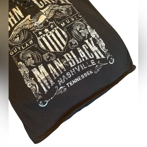 Johnny Cash "Man in Black" Outlaw Music Woman’s graphic T-shirt Size Medium - Picture 5 of 9